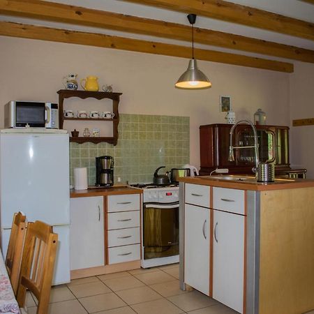 Gospodarstwo agroturystyczne nad jeziorem wśród lasów Lipnica  Exterior foto